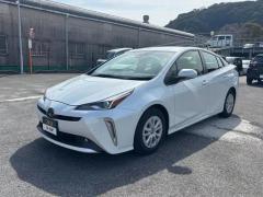 トヨタ プリウス